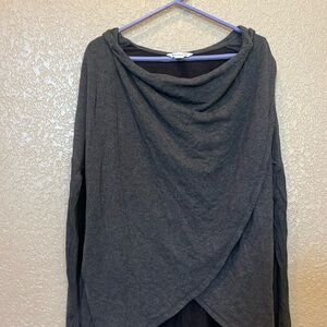 Over size hoodie great with leggings